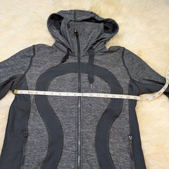 Lululemon Grey and Black Stride Jacket Women Size 6 - Picture 4 of 7